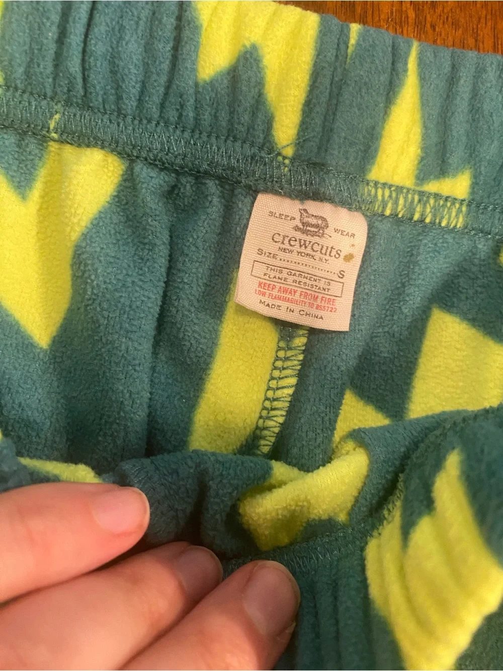 Crewcuts fleece pajama pants in boys size Small 6-7 years Lightning bolt print
